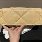 Chanel 19 Flap in Creamy Beige Lambskin - Image 3