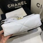 CHANEL 19 FLAP MEDIUM WHITE LAMBSKIN - Image 4