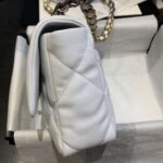 CHANEL 19 FLAP MEDIUM WHITE LAMBSKIN - Image 5