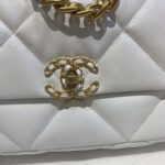 CHANEL 19 FLAP MEDIUM WHITE LAMBSKIN - Image 8
