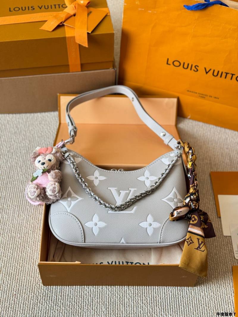 img_1416.jpeg Louis Vuitton Boulogne PM handbag in Monogram Empreinte - Image 1