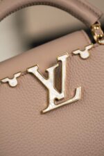 Louis Vuitton Capucines - Image 6