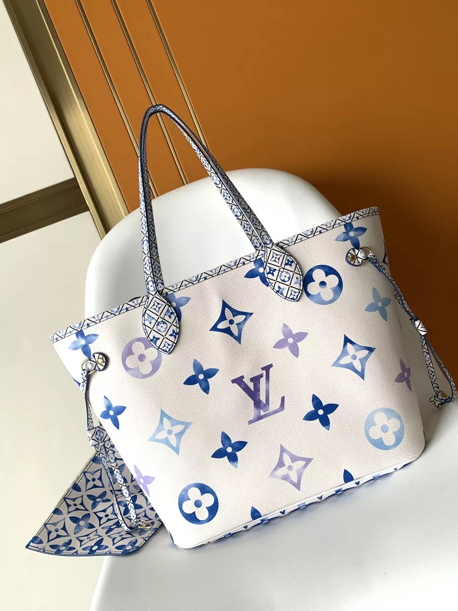 img_4221.jpeg Louis Vuitton Neverfull bag from the “By The Pool” collectio - Image 1