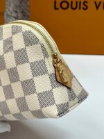 Louis Vuitton Pochette Cosmetic pouch MM - Image 3