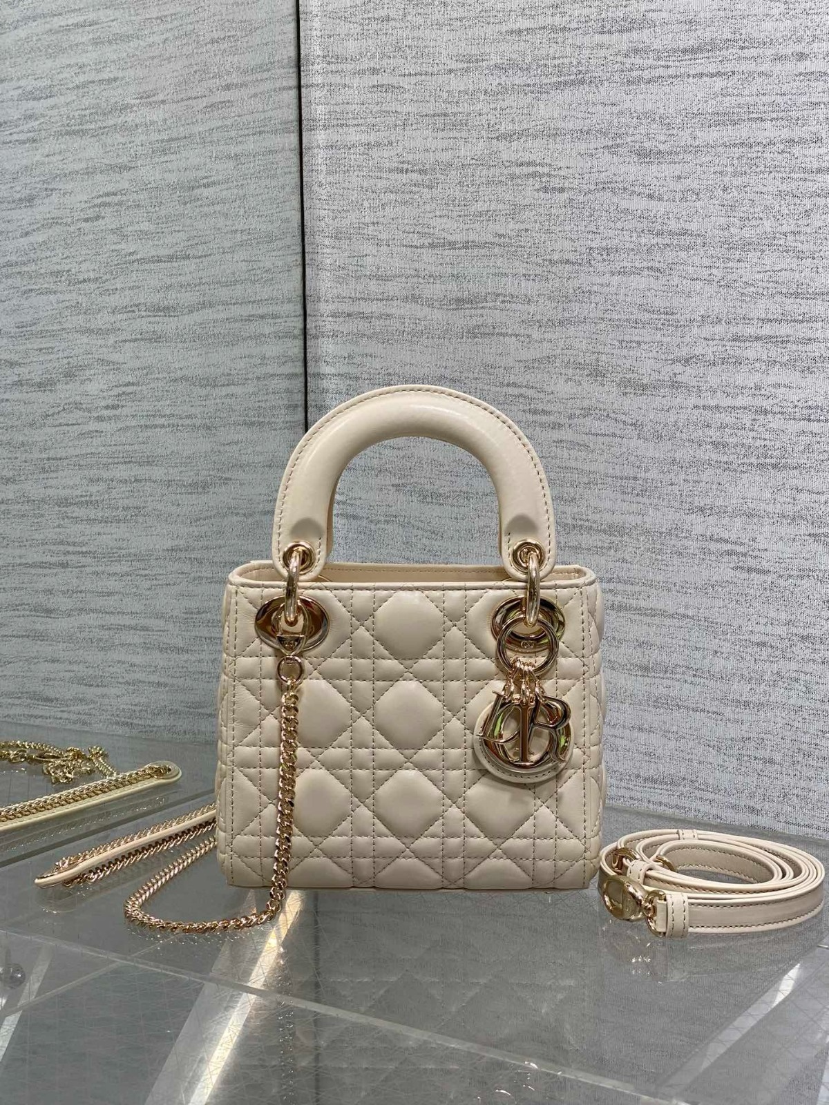 img_4709.jpeg Dior Mini Lady Dior Bag - Image 1