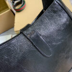 JACKIE SMALL SHOULDER BAG 27 IN BLACK CRACKED LACQUER GOLD HARDWARE - Image 7