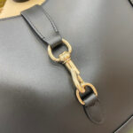 JACKIE MEDIUM SHOULDER BAG 35 IN BLACK GOLD HARDWARE - Image 6