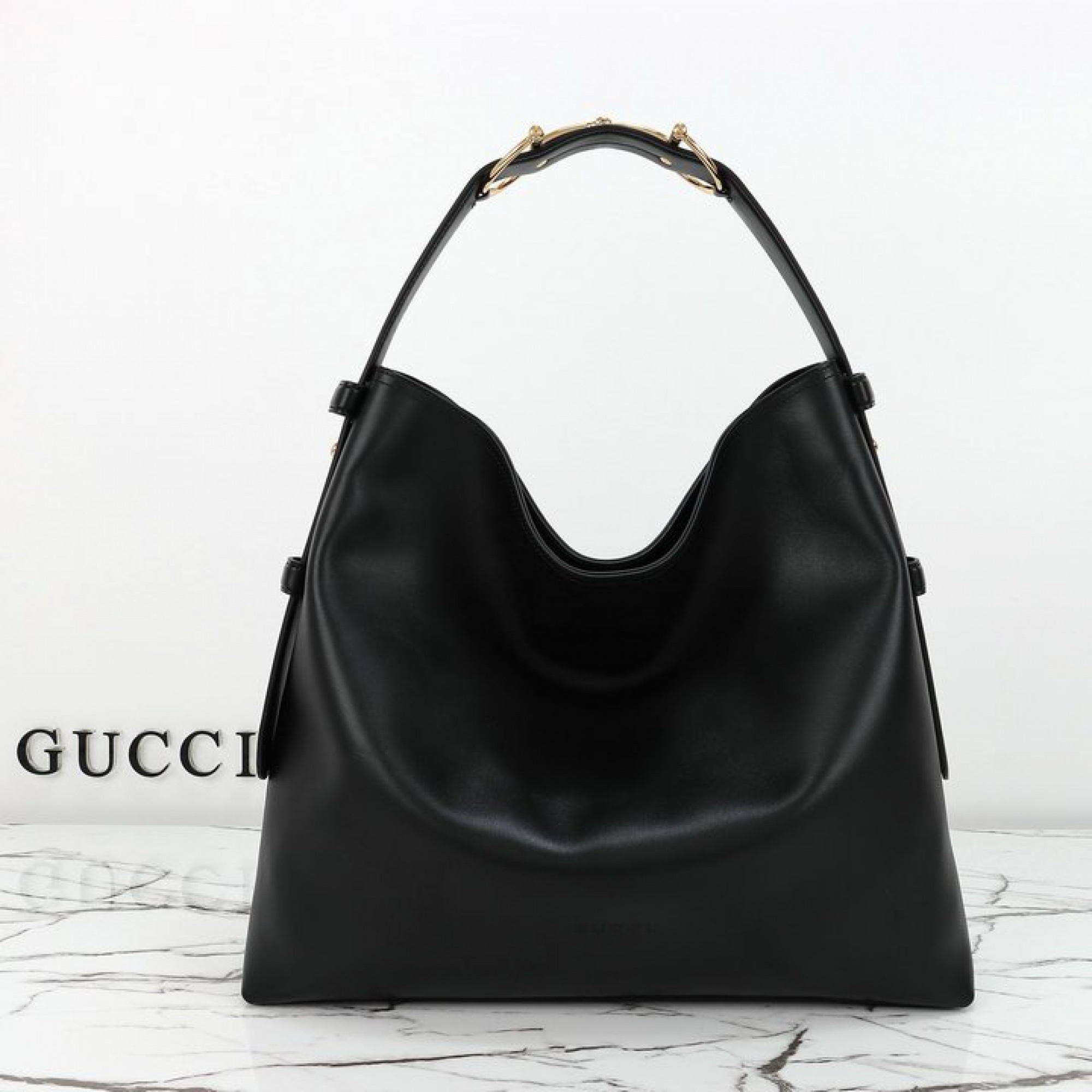 img_6212.jpeg Gucci Beatrix maxi tote bag - Image 1