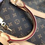 LV Monogram Canvas Keepall Bandoulière 55 Leather Duffle Bag - Image 4