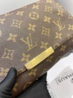 Louis Vuitton Favorite MM - Image 9