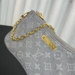 Louis Vuitton Liv Pochette in Washed Denim - Image 2