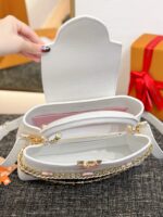 Louis Vuitton Capucines BB handbag in white Taurillon leather - Image 5