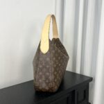 Louis Vuitton Slouchy MM bag in Monogram canvas - Image 8