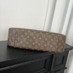 Louis Vuitton Slouchy MM bag in Monogram canvas - Image 6