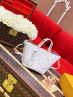 Louis Vuitton Blossom PM Mahina leather 2-way shoulder bag - Image 3