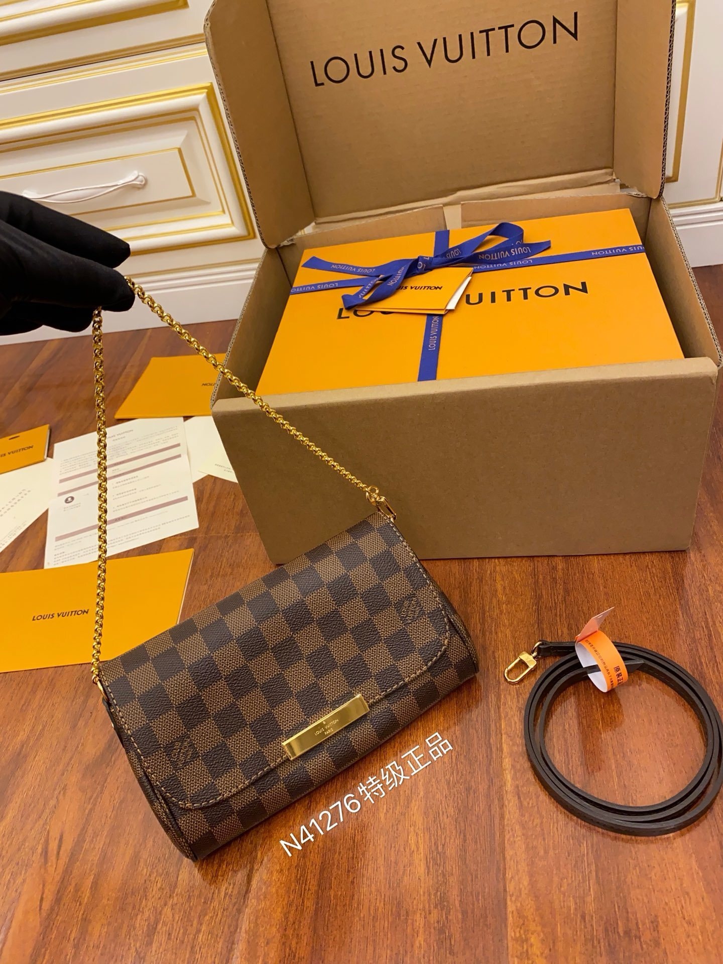 img_7177-2.jpeg Louis Vuitton Damier Ebene Favorite PM bag - Image 1