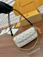 Louis Vuitton Wallet On Chain Ivy M83091