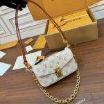 Louis Vuitton Pochette Métis East West
