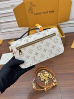 Louis Vuitton Pochette Métis East West - Image 5