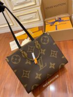 Louis Vuitton OnTheGo GM Monogram Giant Reverse canvas