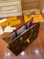 Louis Vuitton OnTheGo GM Monogram Giant Reverse canvas - Image 2