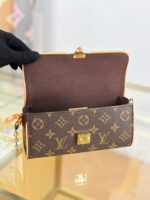 Louis Vuitton Monogram Pochette Camille in monogram canvas - Image 3