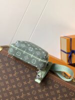 LV AVENUE SLINGBAG 31 IN WHITE AND BLACK OMBRE MONOGRAM CANVAS - Image 3