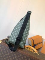 LV DUO CROSSBAG BAG 42 IN GREEN AND WHITE MONOGRAM SHADOW COWHIDE - Image 3
