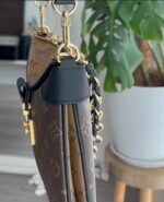 Louis Vuitton LV Twinny bag in Monogram - Image 3
