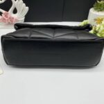 Saint Laurent Small Loulou Puffer shoulder bag in black with Chain Strap - Image 3