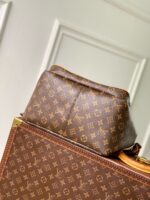 Louis Vuitton Discovery Cargo Backpack in Monogram canvas - Image 2