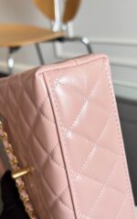 CHANEL KELLY BAG 19 IN LIGHT PINK CALFSKIN GOLD HARDWARE - Image 5