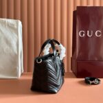GUCCI 26S GG MARMONT TOTE BAG 17 IN BLACK CALFSKIN - Image 3