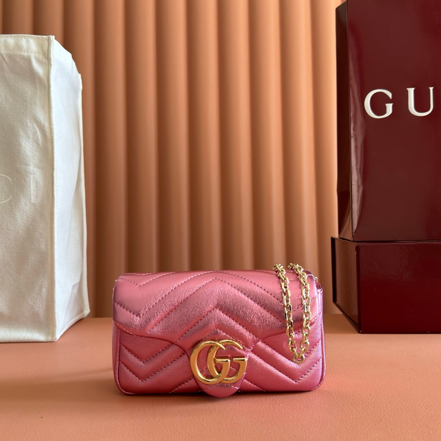 img_89648692_20251228_i1766915680064_8184_0_0_jpg.jpg GUCCI GG MARMONT BAG 16 IN METALLIC PINK LAMBSKIN - Image 1