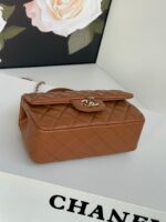CHANEL FLAP BAG 20 IN BRONZE BROWN LAMBSKIN WITH HANDLE - Image 4