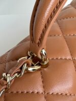 CHANEL FLAP BAG 20 IN BRONZE BROWN LAMBSKIN WITH HANDLE - Image 7