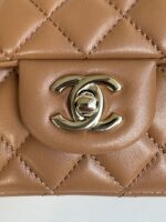 CHANEL FLAP BAG 20 IN BRONZE BROWN LAMBSKIN WITH HANDLE - Image 8