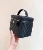 Chanel Quilted Caviar Leather Vanity Case - Image 3