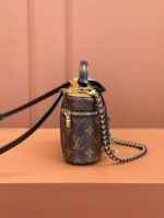 LV Vanity Chain Pouch - Image 3