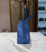 Goyard Anjou PM Reversible Tote Bag in Blue Goyardine - Image 4