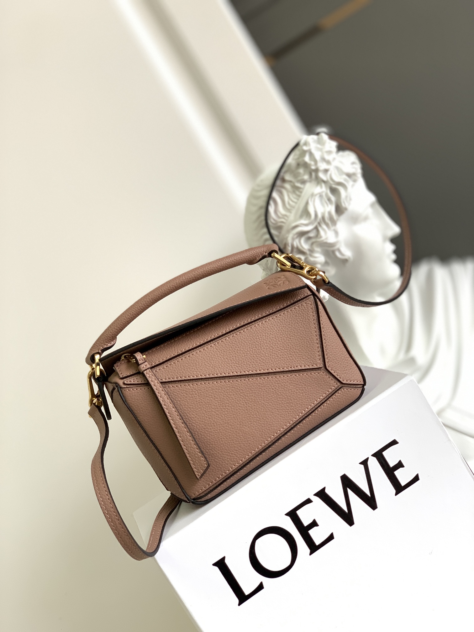 IMG_7393.jpg Loewe Puzzle Small Leather Shoulder Bag - Image 1