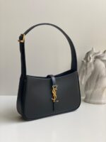 Le 5 À 7 Leather Shoulder Bag - Image 6