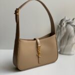 Le 5 À 7 Leather Shoulder Bag