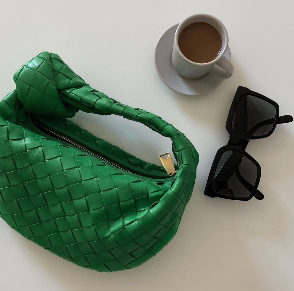 WhatsApp-Image-2023-02-25-at-10.27.02-PM.jpeg The Bottega Veneta Jodie Bag - Image 1