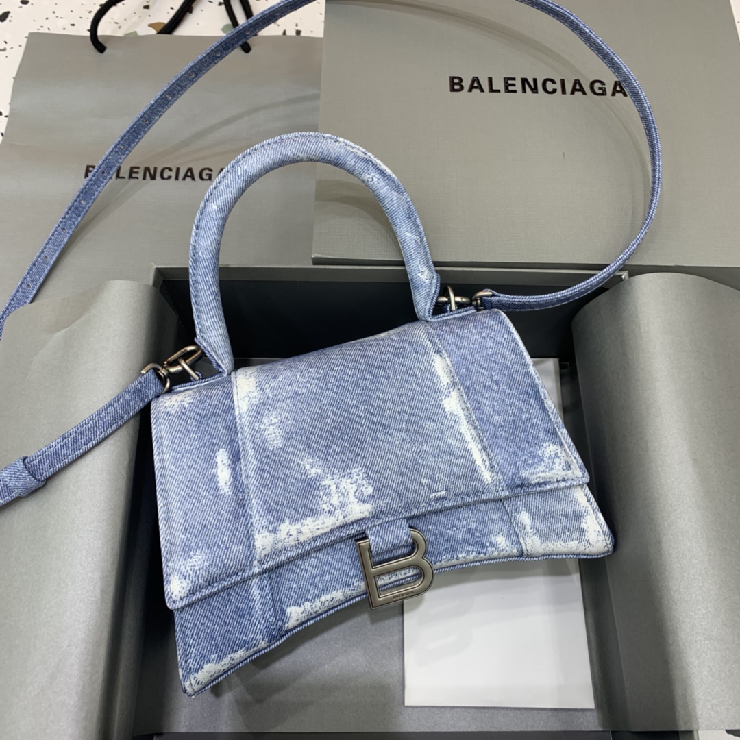 i1658116836_9625_0.jpg Balenciaga Hourglass Bag - Image 1